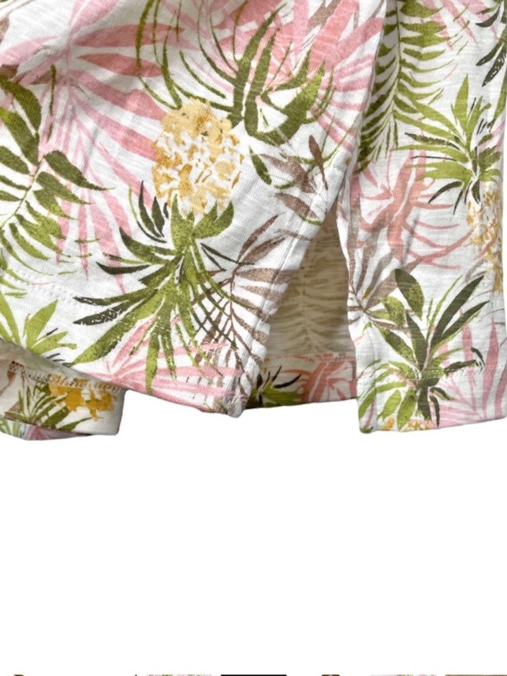 J. Jill Pima Slub Knit V-Neck Tee Shirt Pineapple Palm Print Womens Size M NWT - Picture 9 of 16